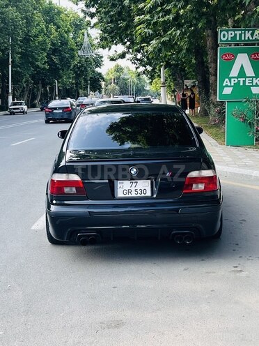 BMW 530 2002, 325,000 km - 3.0 l - Yevlax