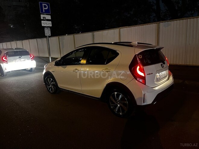 Toyota Aqua 2019, 180,000 km - 1.5 л - Bakı