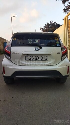 Toyota Aqua 2019, 180,000 km - 1.5 л - Bakı