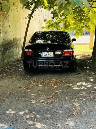 BMW 530 2002, 325,000 km - 3.0 l - Yevlax