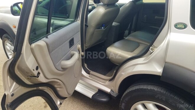Land Rover Discovery 2001, 145,872 km - 4.0 l - Qazax