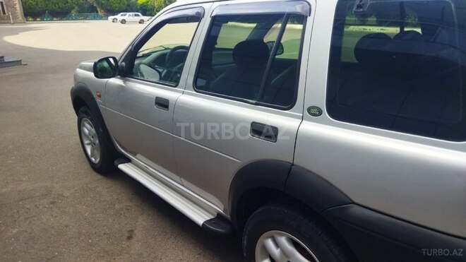 Land Rover Discovery 2001, 145,872 km - 4.0 l - Qazax