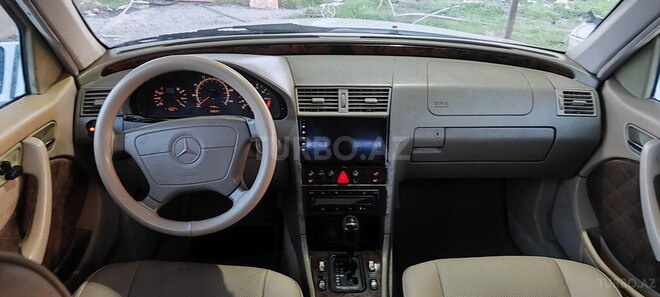 Mercedes C 230 1997, 268,397 km - 2.3 l - İmişli