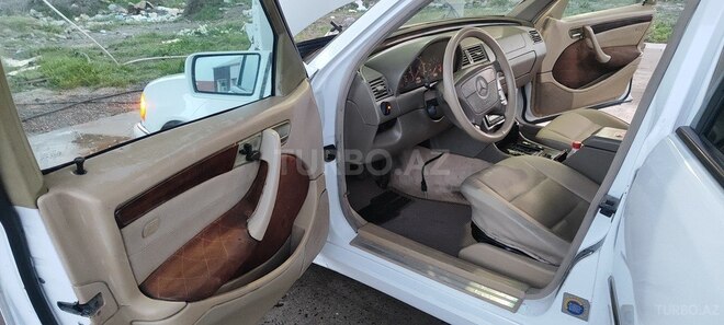 Mercedes C 230 1997, 268,397 km - 2.3 l - İmişli