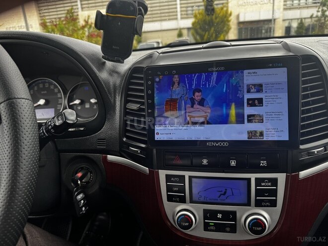 Hyundai Santa Fe-7