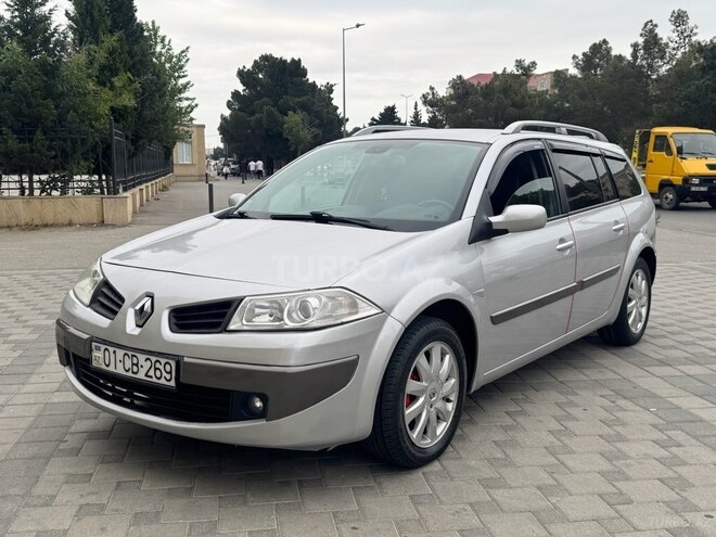 Renault Megane-10