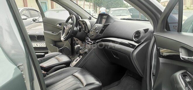Chevrolet Orlando-17