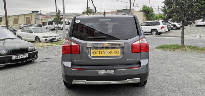 Chevrolet Orlando-12