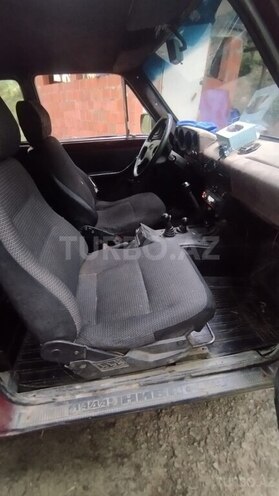 LADA (VAZ) Niva 1992, 100,000 km - 1.6 л - Yardımlı