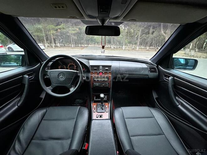 Mercedes C 230 1997, 324,000 km - 2.3 l - Sumqayıt