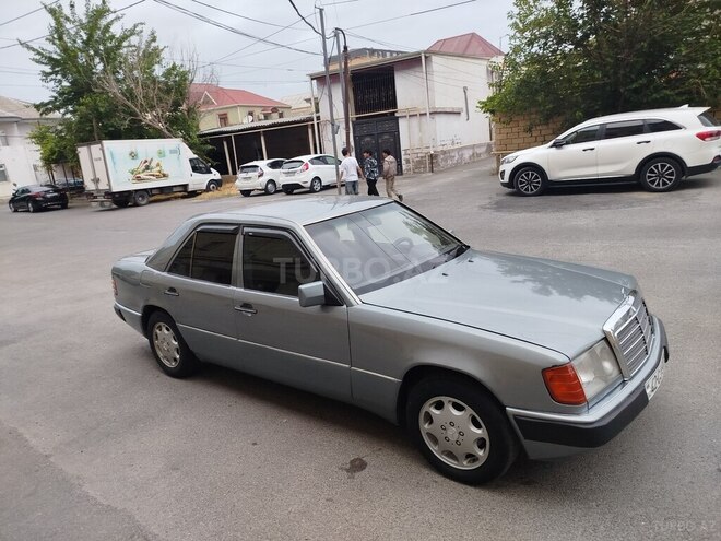 Mercedes E 200 1992, 296,486 km - 2.0 l - Bakı