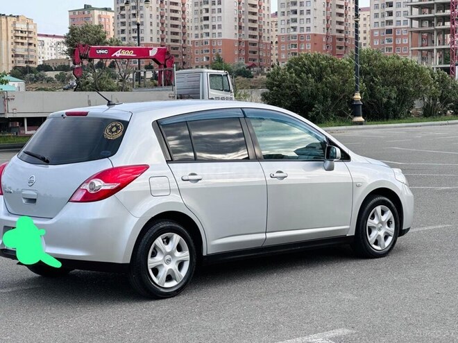 Nissan Tiida-3