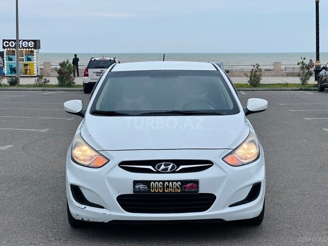 Hyundai Accent-26
