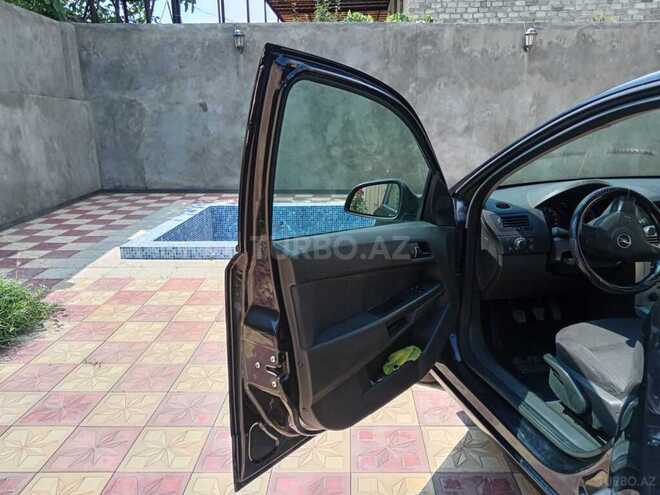 Opel Astra 2009, 260,000 km - 1.4 l - Gəncə