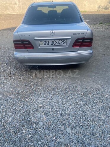 Mercedes E 270 2001, 461,800 km - 2.7 l - Gəncə