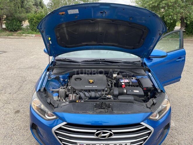 Hyundai Elantra 2017, 198,521 km - 2.0 l - Şirvan
