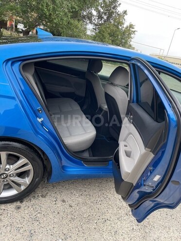 Hyundai Elantra 2017, 198,521 km - 2.0 l - Şirvan