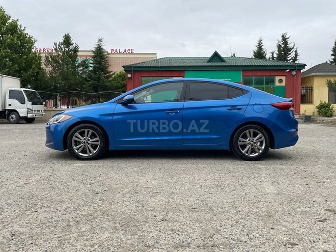 Hyundai Elantra 2017, 198,521 km - 2.0 l - Şirvan