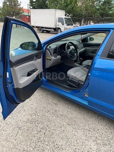 Hyundai Elantra 2017, 198,521 km - 2.0 l - Şirvan