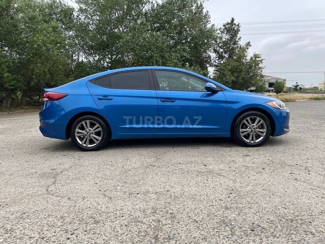 Hyundai Elantra 2017, 198,521 km - 2.0 l - Şirvan