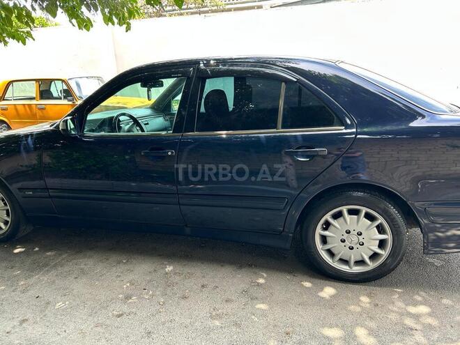 Mercedes E 270 2001, 545,774 km - 2.7 л - Mingəçevir