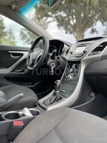 Hyundai Elantra 2015, 123,000 km - 1.8 л - Gəncə
