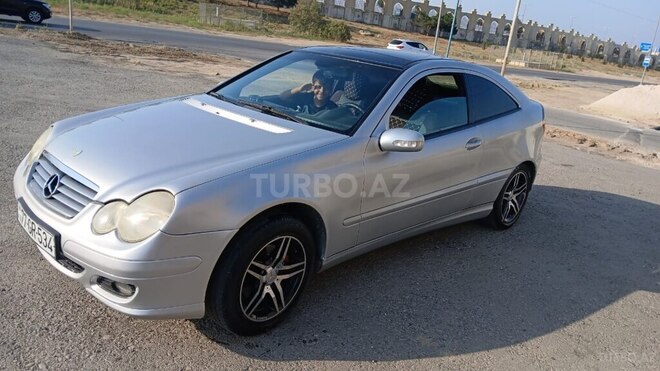 Mercedes C 200 2001, 290,000 km - 2.0 л - Bakı
