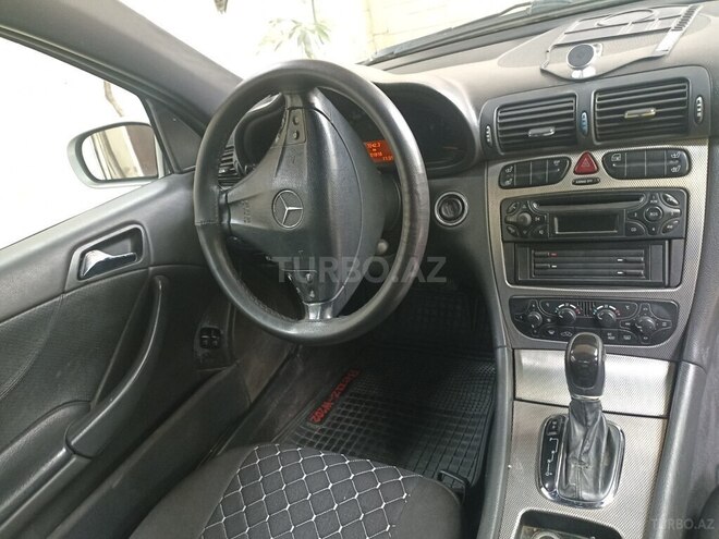Mercedes C 200 2001, 290,000 km - 2.0 л - Bakı