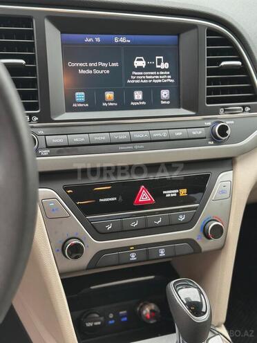 Hyundai Elantra 2018, 172,961 km - 2.0 л - Bakı