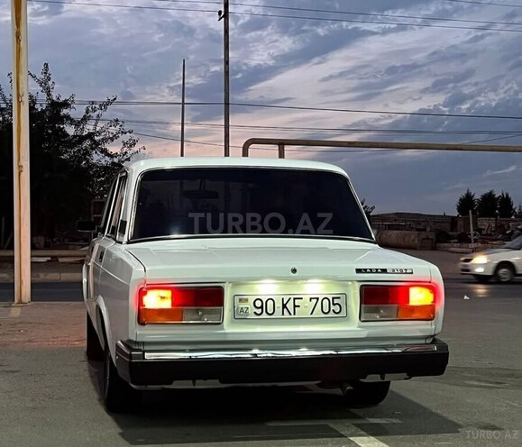 LADA (VAZ) 2107 2007, 53,200 km - 1.6 l - Şabran