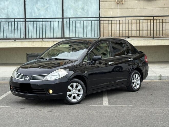 Nissan Tiida-2