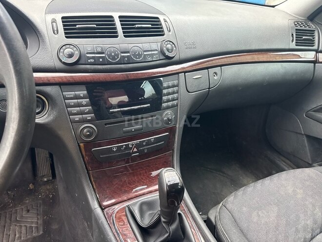 Mercedes E 240 2004, 381,000 km - 2.6 l - Bakı