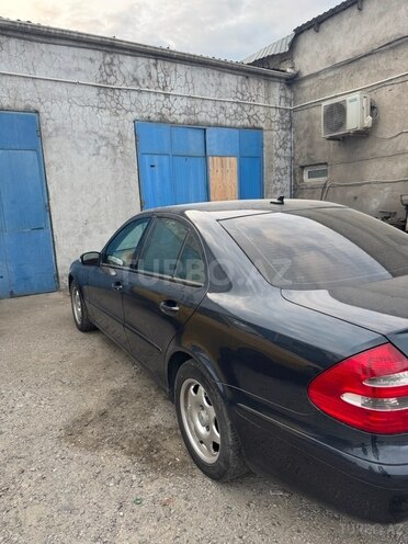Mercedes E 240 2004, 381,000 km - 2.6 l - Bakı