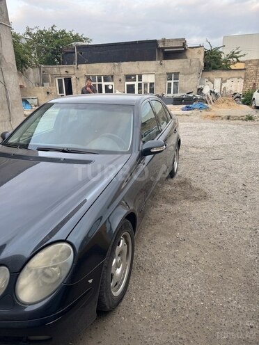 Mercedes E 240 2004, 381,000 km - 2.6 l - Bakı