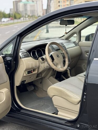 Nissan Tiida-8