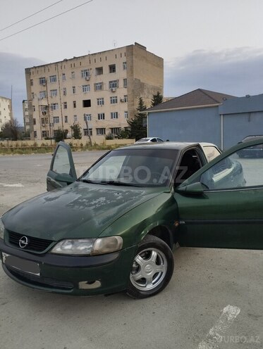 Opel Vectra 1996, 200,000 km - 1.6 l - Bakı