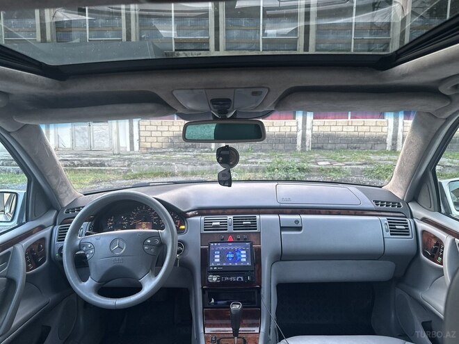Mercedes E 320 1999, 333,103 km - 3.2 l - Şəki