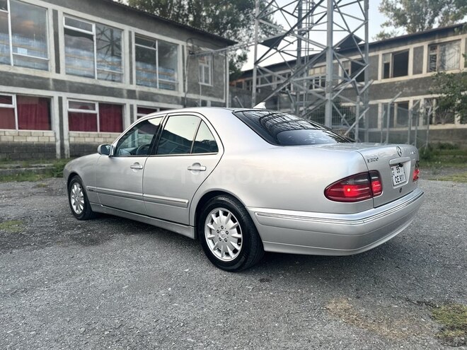 Mercedes E 320 1999, 333,103 km - 3.2 l - Şəki