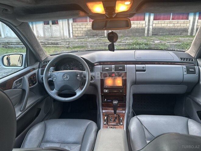 Mercedes E 320 1999, 333,103 km - 3.2 l - Şəki