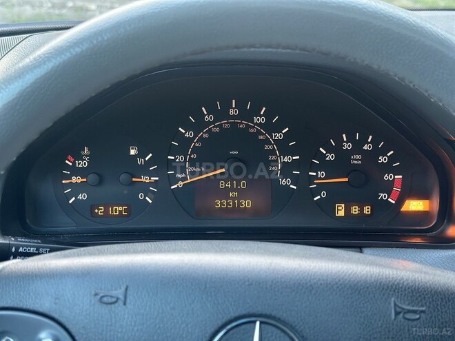 Mercedes E 320 1999, 333,103 km - 3.2 l - Şəki