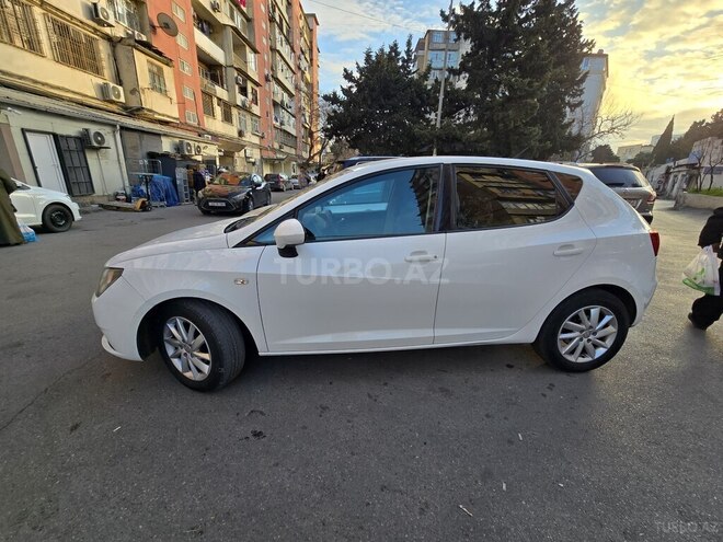 SEAT Ibiza-3