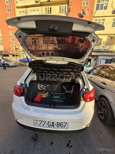 SEAT Ibiza-5