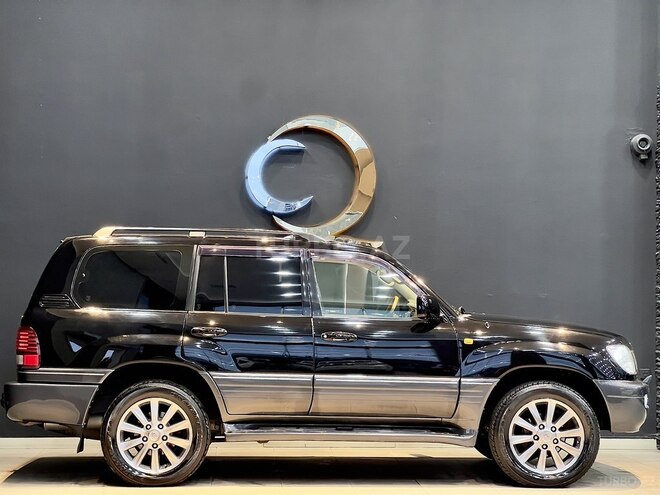 Lexus LX 470-9