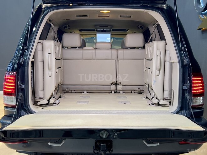 Lexus LX 470-13