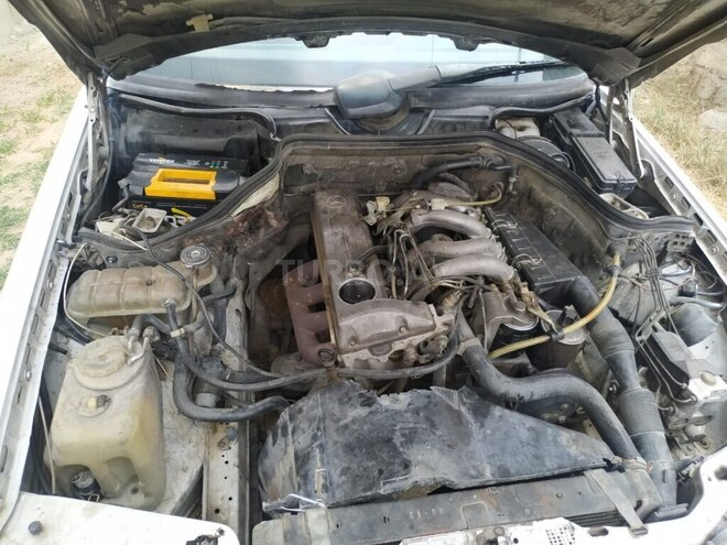 Mercedes E 200 d 1992, 709,470 km - 2.0 л - Bakı