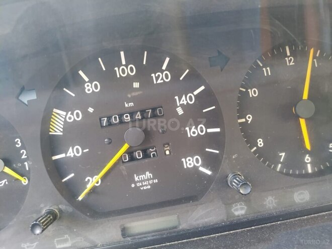 Mercedes E 200 d 1992, 709,470 km - 2.0 л - Bakı