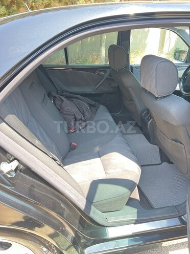 Mercedes E 220 d 2001, 395,000 km - 2.2 l - Bakı