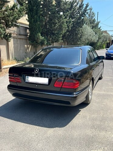 Mercedes E 220 d 2001, 395,000 km - 2.2 l - Bakı