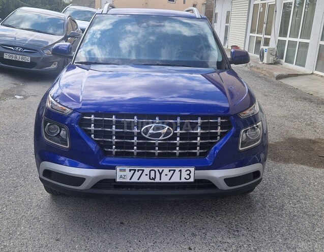 Hyundai Venue-11