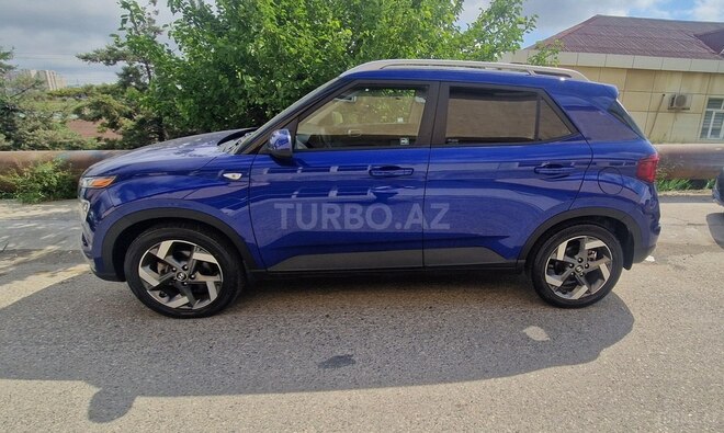Hyundai Venue-20